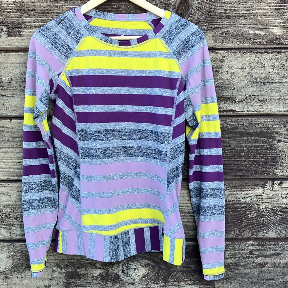 Lululemon Athletica w Thumbholes